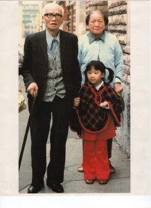 Cynthia <br> Rue Clark, entre René-Lévesque & Viger "Chaque rue du Quartier chinois avait sa propre histoire."