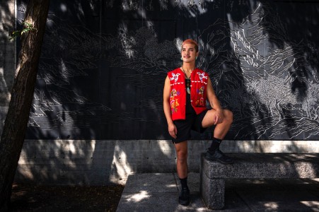 Eric <br> Place Sun-Yat-Sen (1055 rue Clark) "Un sanctuaire pour les diverses communautés."