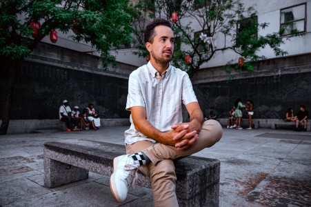 Jonathan <br> Place Sun-Yat-Sen (1055 rue Clark) "Je souhaite que son échelle humaine et son unicité soient maintenues et célébrées."