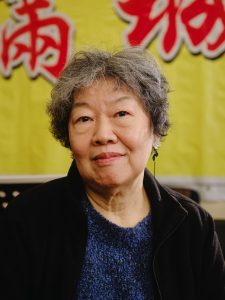 La chanteuse d'opéra cantonais Mey Mey Yu lors d'une de leurs séances hebdomadaires. <br><br> Cantonese opera singer Mey Mey Yu during one of their weekly sessions. <br><br> 粵劇演員餘咪咪在其中一場每週例行排練中。
<br><br>
Photo: Richmond Lam