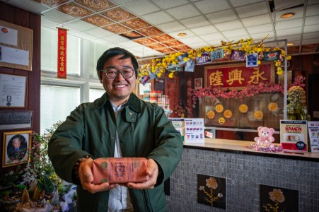 Robert C. <br> Nouilles Wing (1009 rue Côté) "Elle transcende les barrières linguistiques."