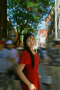 Zhenai <br> Rue De La Gauchetière Ouest "Un lieu où je me retrouve parmi la foule."